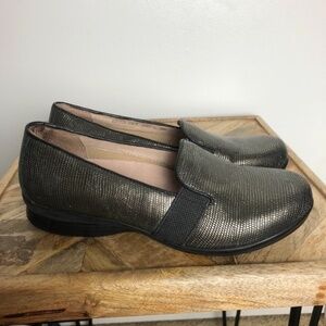 Dansko Gold Addy Metallic Lizard Leather Loafers Women Size 36 or 6